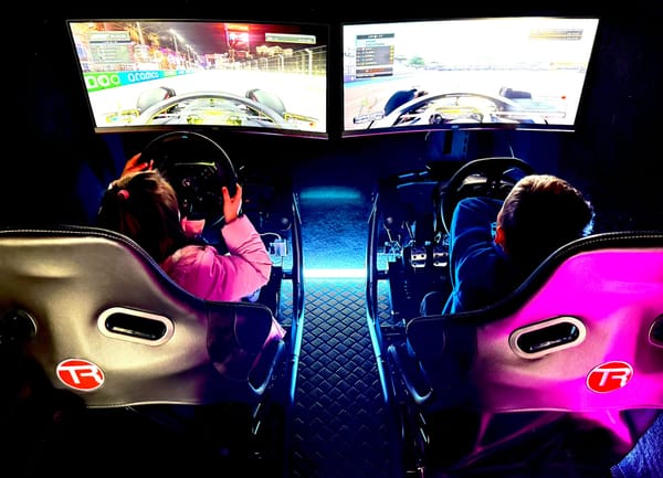 Gaming Party Bus - Virtual Reality - Driving Simulators - Xbox Consoles (Age 6+)